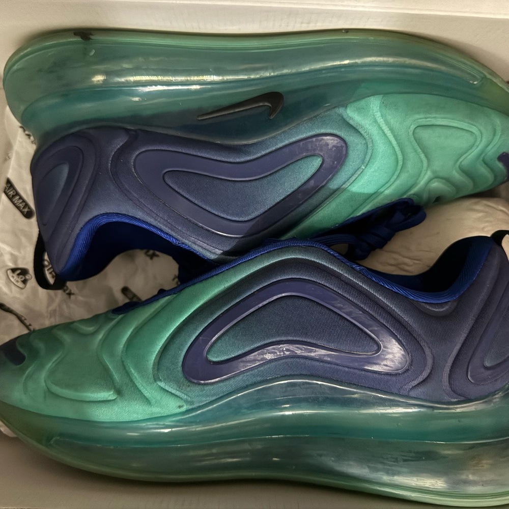 Nike Air Max 720